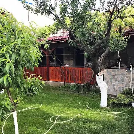 Rum i privatbostad Casa Ani *